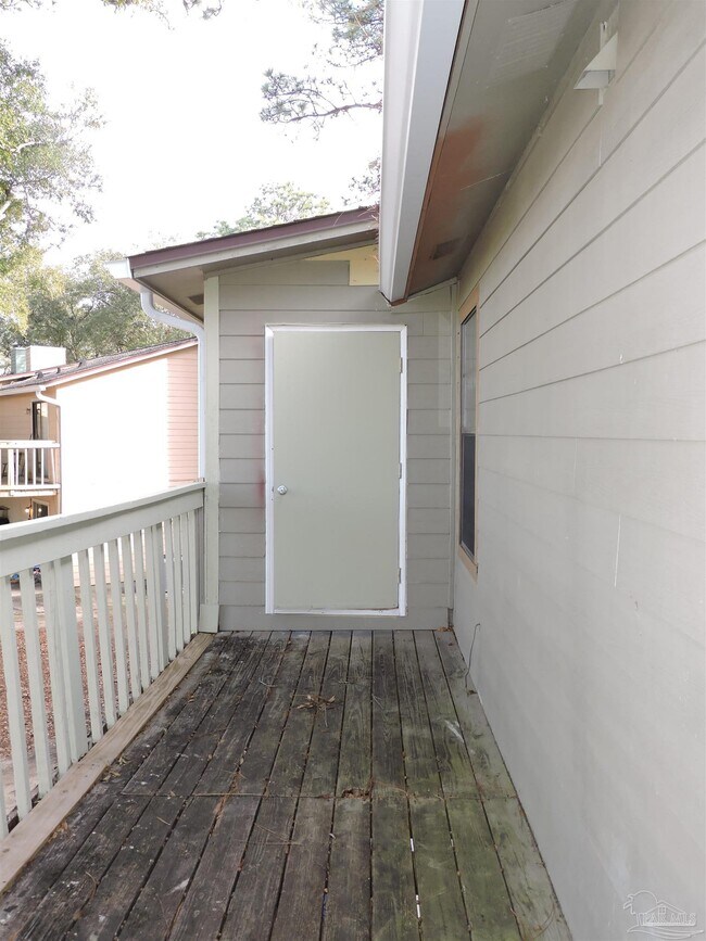 Building Photo - 2811 Langley Ave