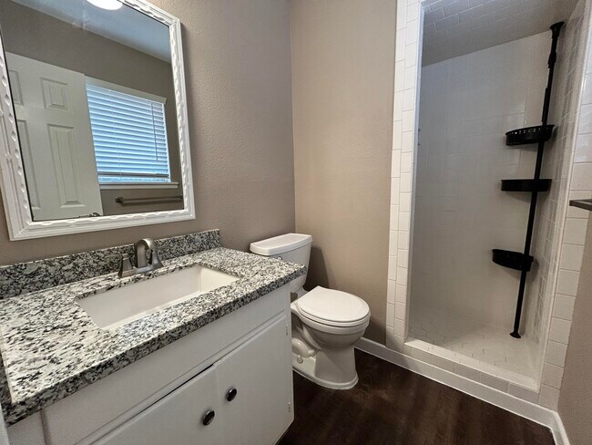 Building Photo - 2119 57th St