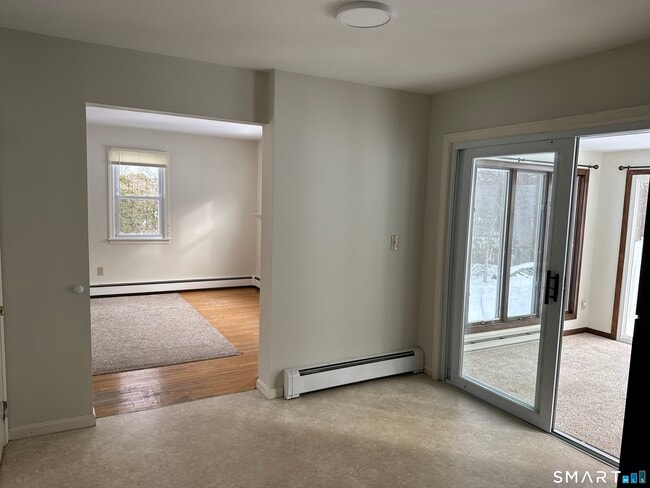 Building Photo - 10 Milton Rd