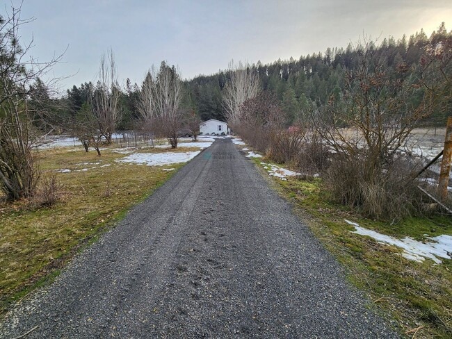 Building Photo - 15317 W Charles Rd