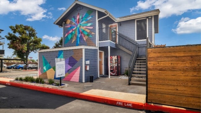 Building Photo - 5200 N Lamar Blvd