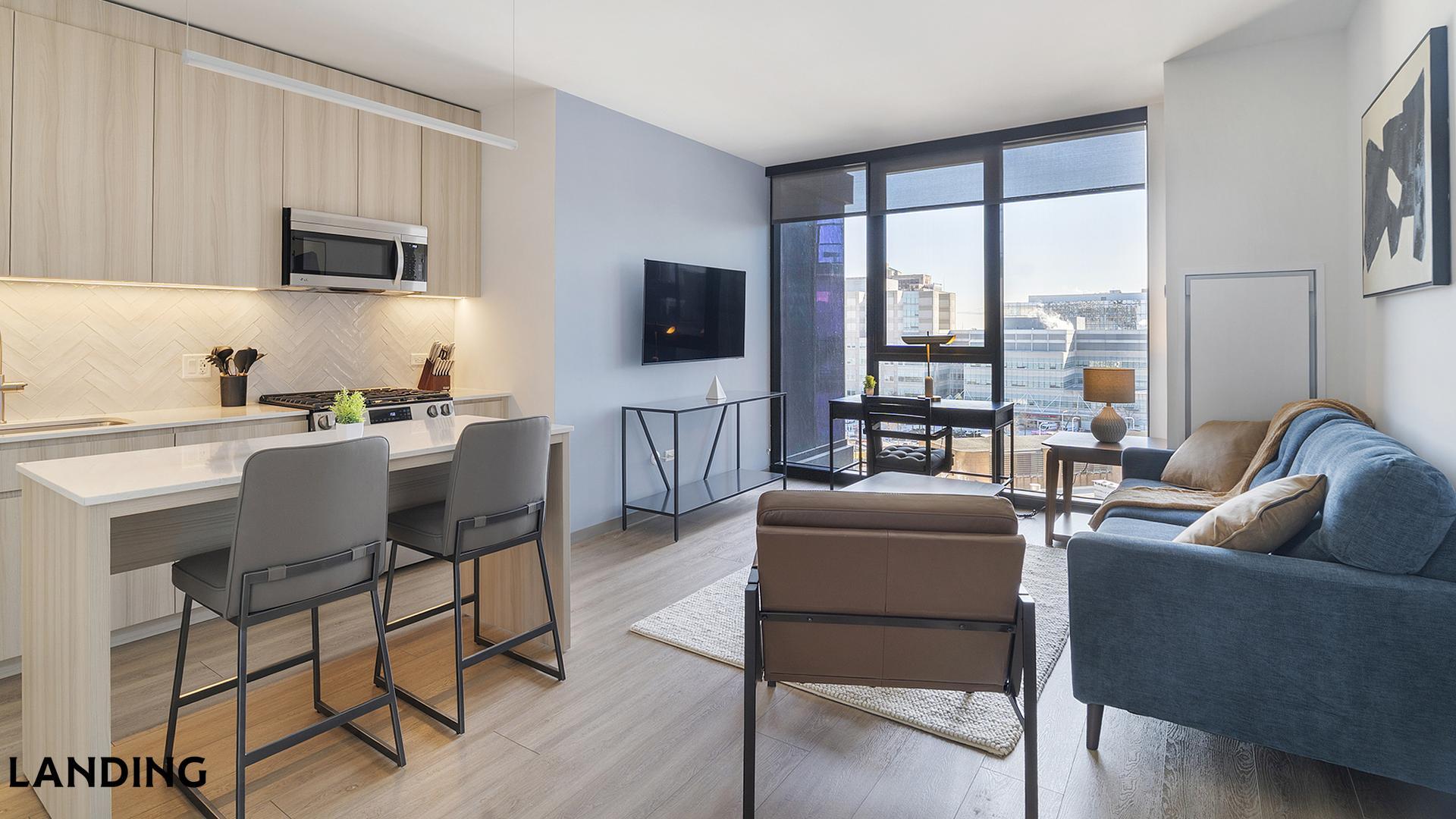 Building Photo - 513 S Damen Ave