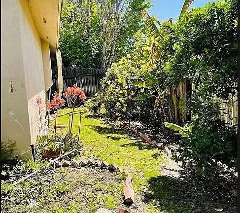 Building Photo - Location, location, location! This charming home is located in the much desired Northwest area of...