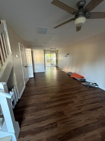 Building Photo - 225 Pawley Ave