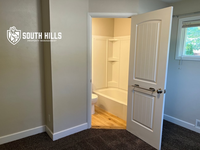 Building Photo - 3bed/2bath w/finished basement, landscaping & Water, Sewer, Trash Included, RV Parking