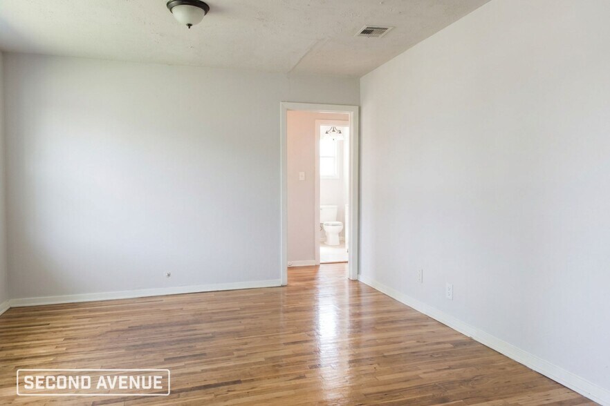 Building Photo - 3514 Grassmere St