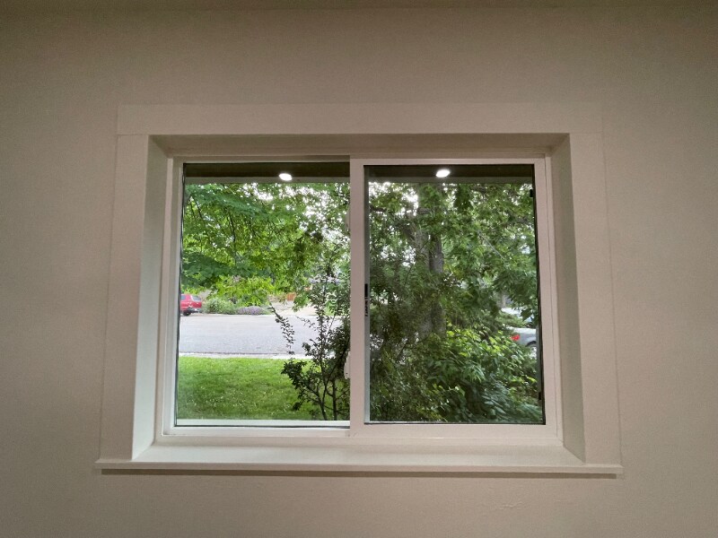 Building Photo - 2405 Tamarac Dr