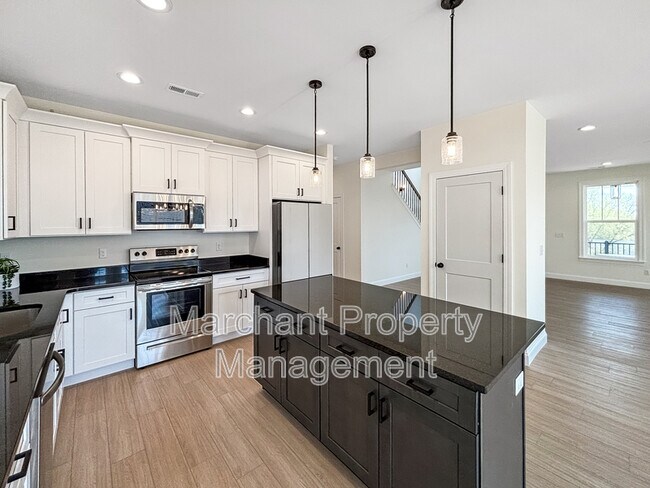 Building Photo - 15 Gerru Ct