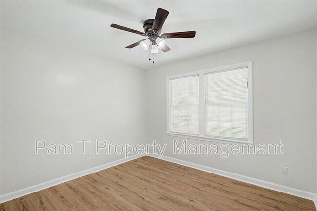 Building Photo - 102 Juniper Cir