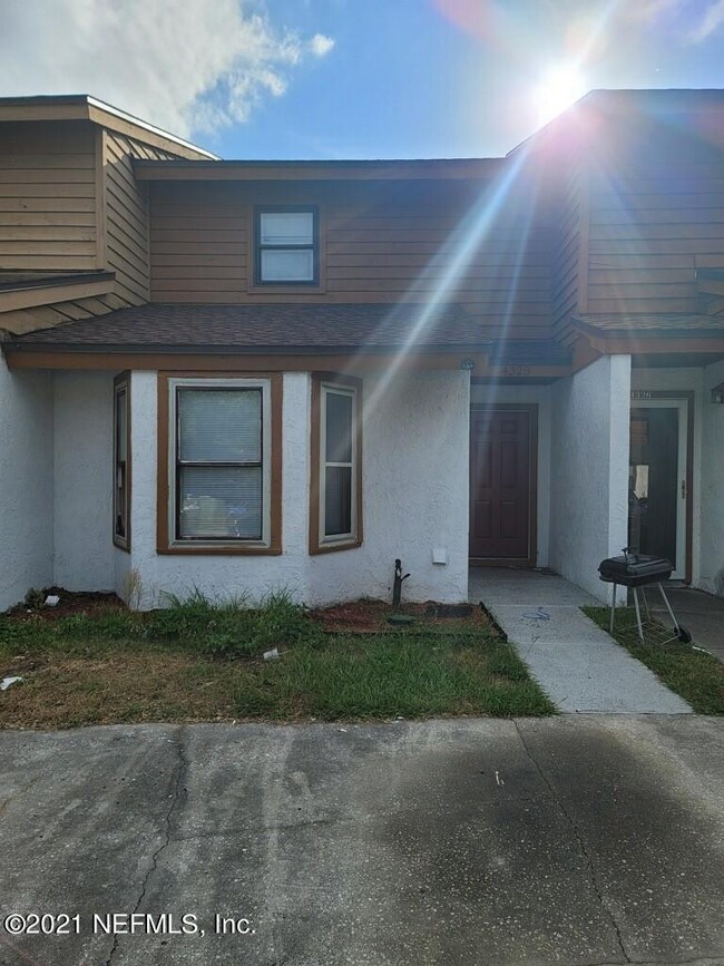 Building Photo - 4328 Melissa Ct W
