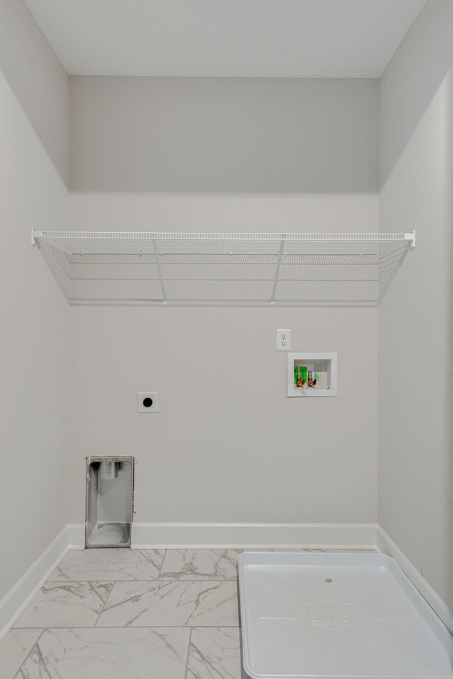 Building Photo - 413 Ronan Way