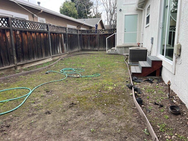 Building Photo - 708 N L St