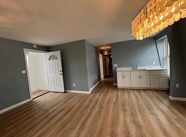 Building Photo - 9 Turner Ave