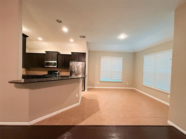 Building Photo - 1062 Cedar Lake Ct