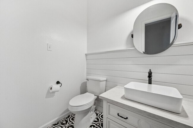 Building Photo - 3202 Breezy Pines Ct