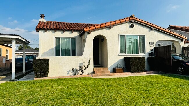 Building Photo - 2565 Kansas Ave