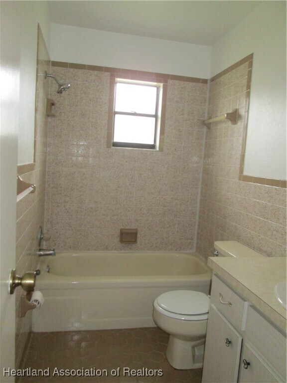 Building Photo - 131 Lemon Rd NE