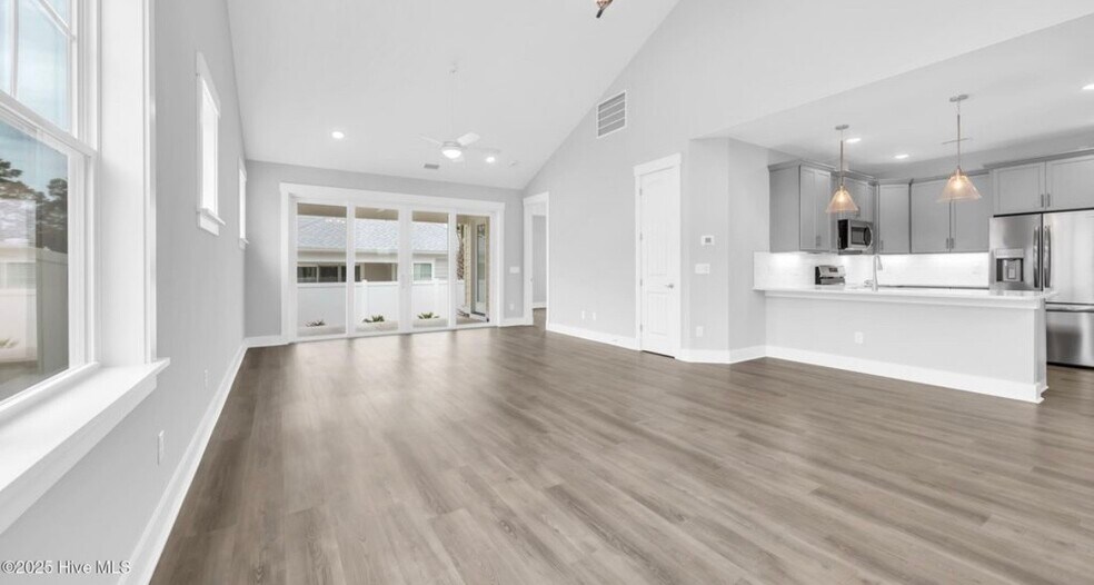 Building Photo - 1975 Indigo Cove Way