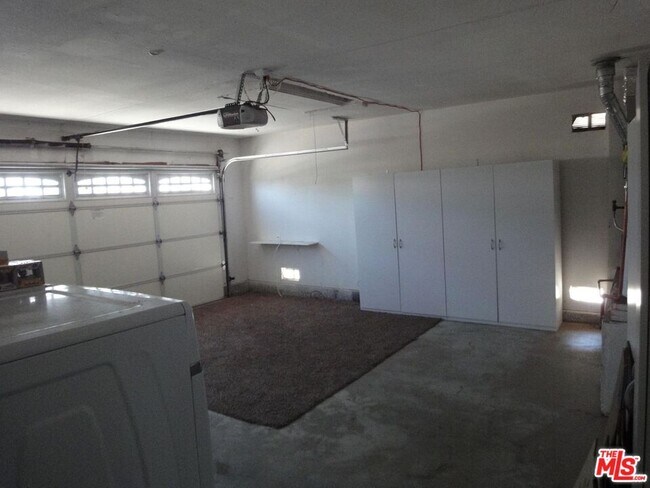 Building Photo - 42753 Blue Hills Dr