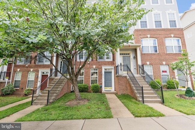Building Photo - 2415 Rainswood Ln