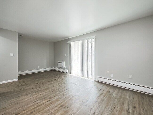 Building Photo - Freshly Remodeled 1BR Retreat in Desirable White Lake – Move-In Ready!