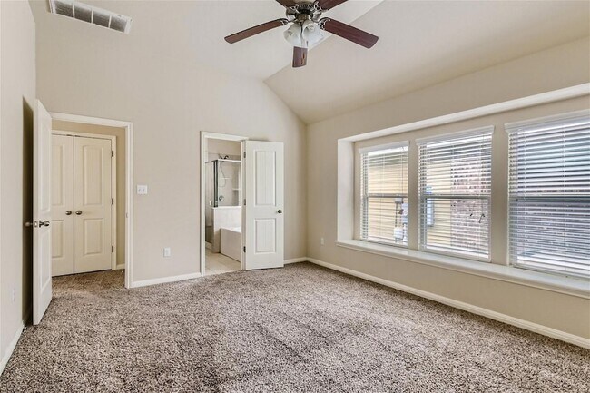 Building Photo - 15108 Walcott Dr