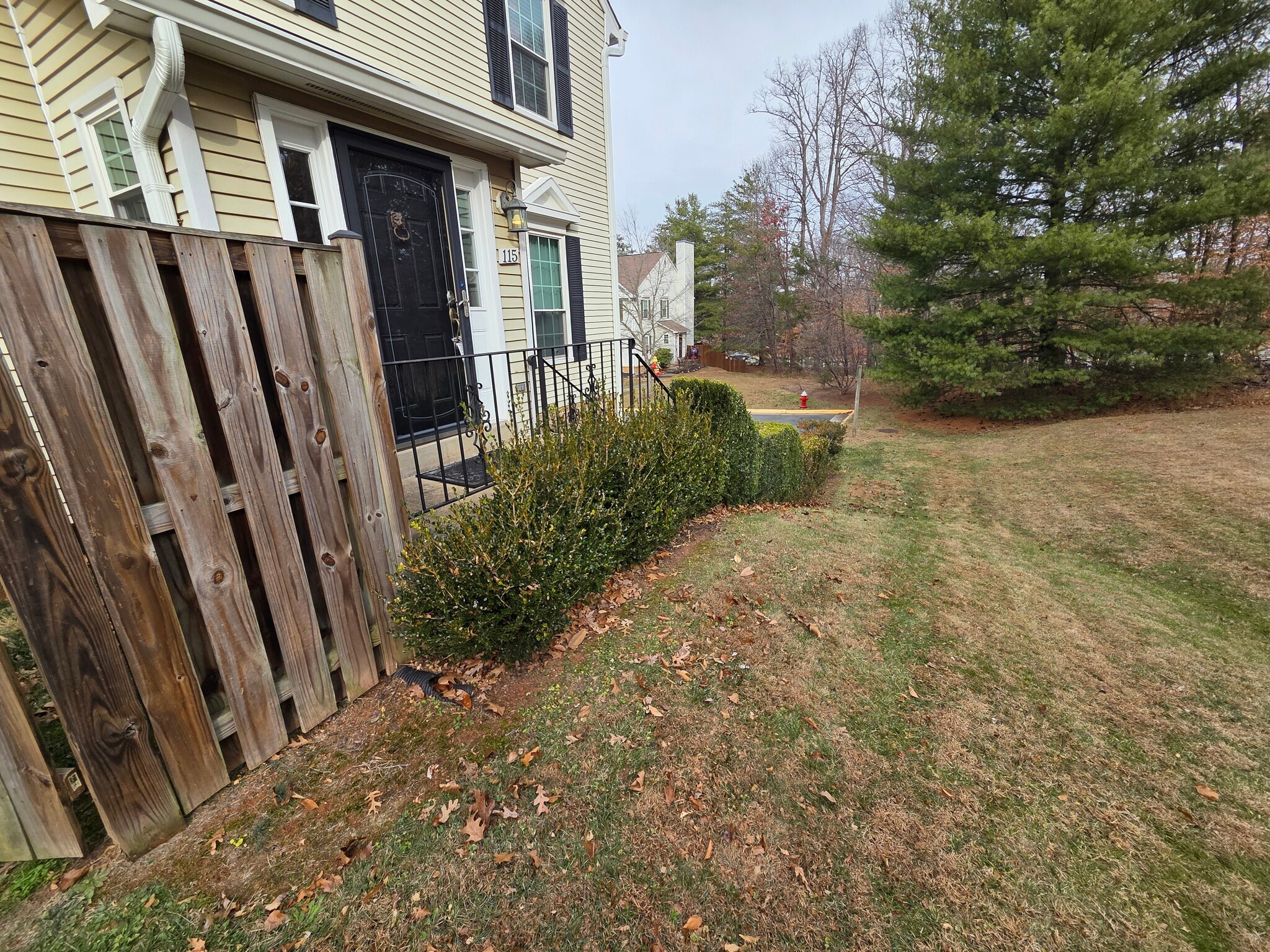 Outter - 115 Waltham Ct