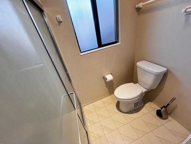 Building Photo - Recently Remodeled 3-Bedroom, 2-Bath Home ...