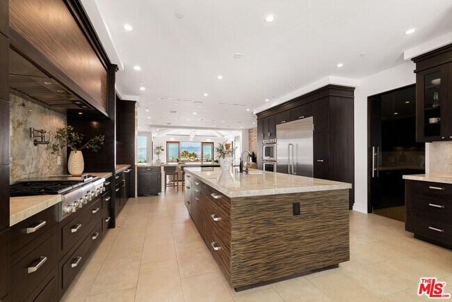Building Photo - 3116 Elvido Dr