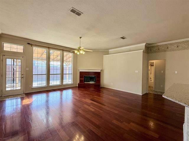 Building Photo - 8166 Berkshire Dr