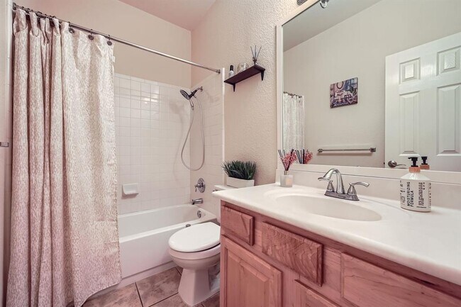 Building Photo - 1011 Bretton Woods Dr