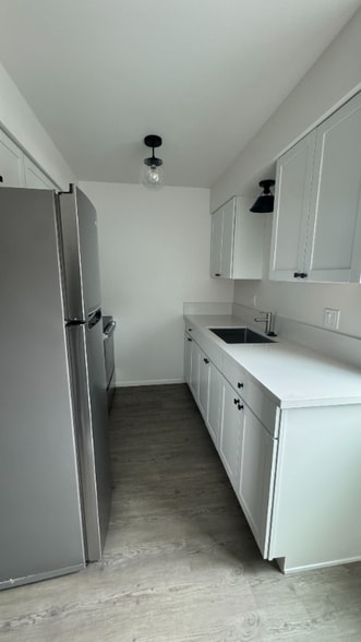 Building Photo - 283 Ellwood Beach Dr