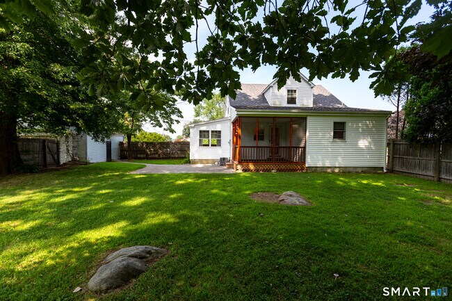 Building Photo - 1 Middle St