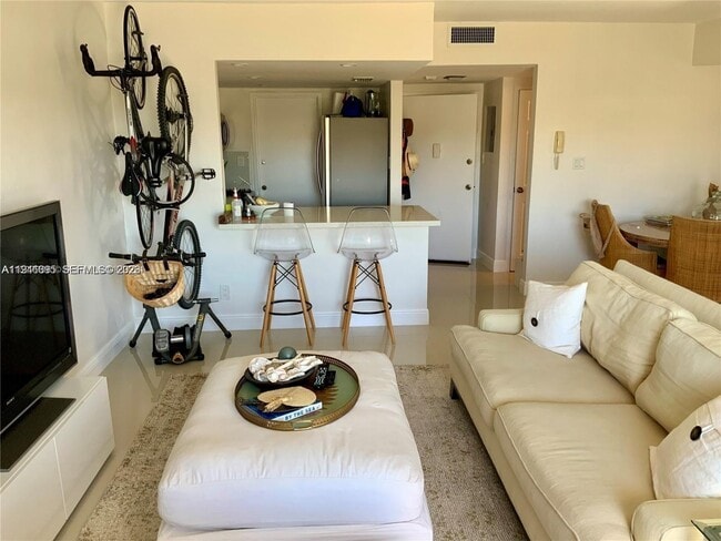 Building Photo - 8400 Byron Ave