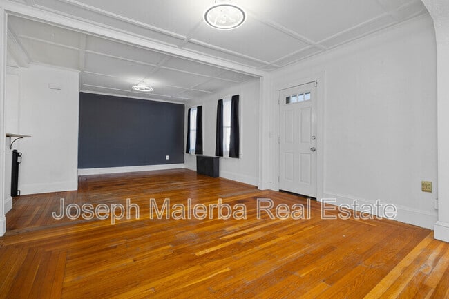 Building Photo - 44 Providence St