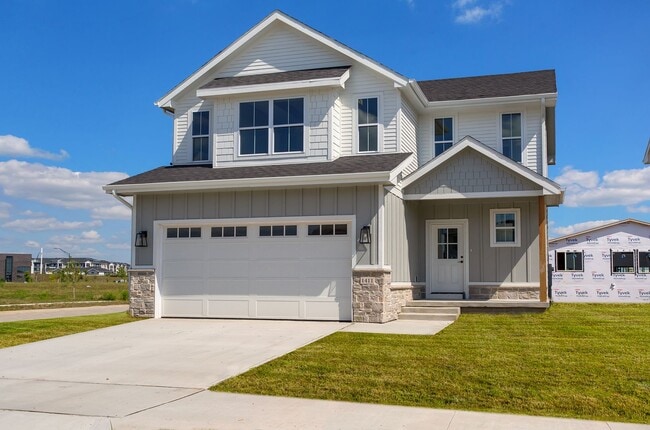 Building Photo - Spacious 4-Bedroom Home with 2-Car Garage & Yard