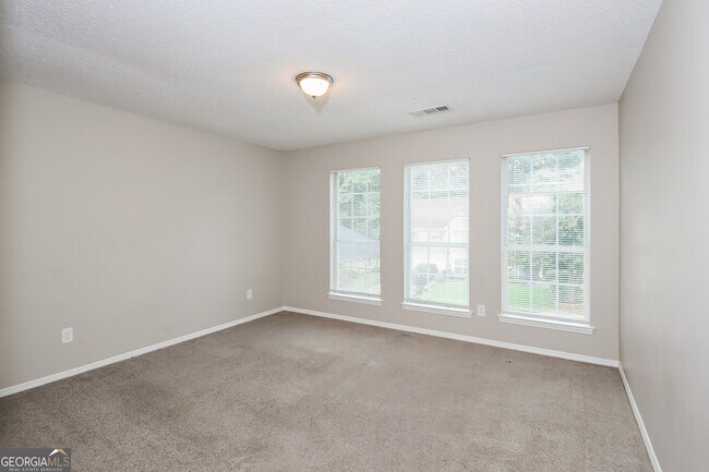 Building Photo - 492 Crestwood Ct