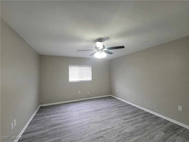 Building Photo - 4815 Triton Ct E