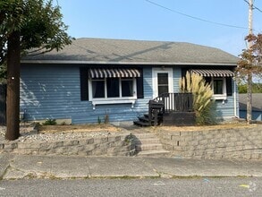 Building Photo - Charming 2 bed 1 bath in North Everett