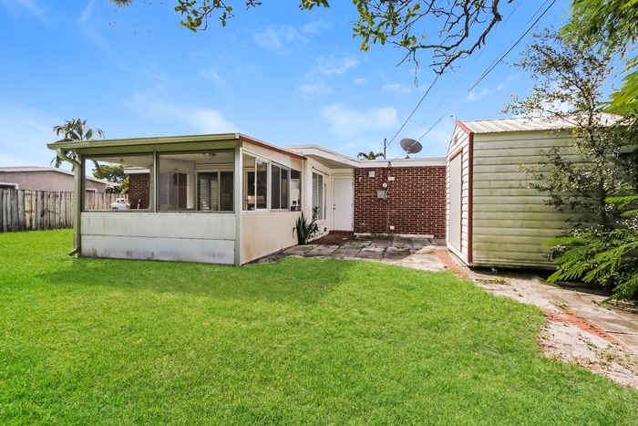 Building Photo - 3915 Mackinac Rd