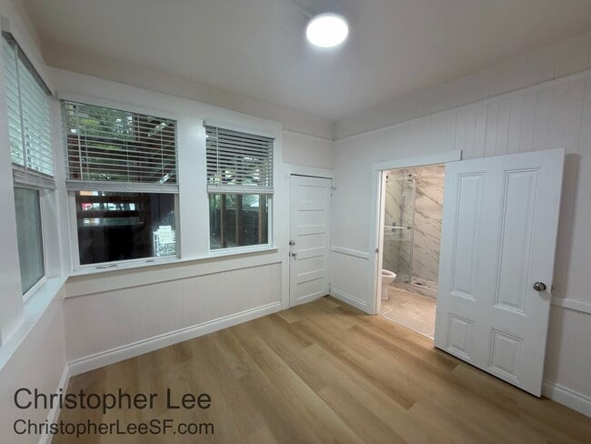 Building Photo - 255 14th Ave