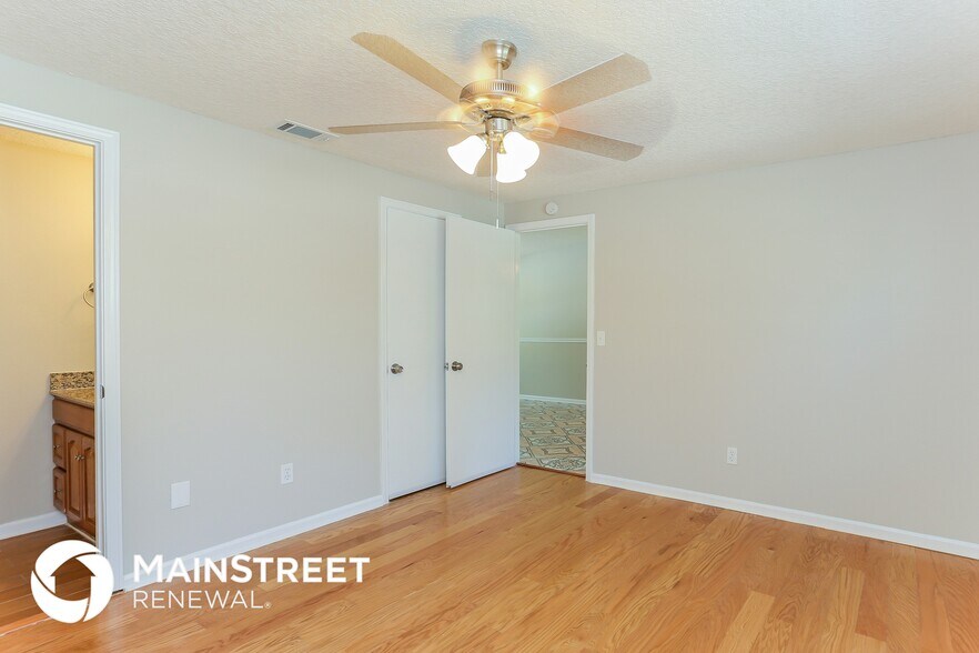 Building Photo - 8472 Fury Dr