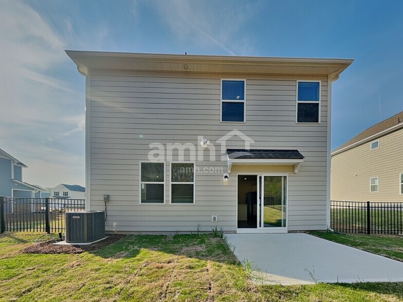 Building Photo - 1203 Livengood Wy