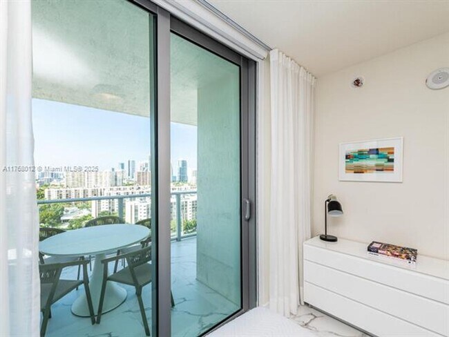 Building Photo - 300 Sunny Isles Blvd