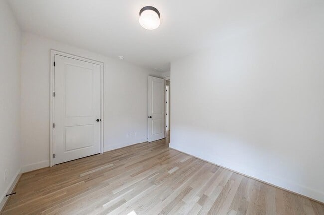 Building Photo - 81 Delmont Dr NE