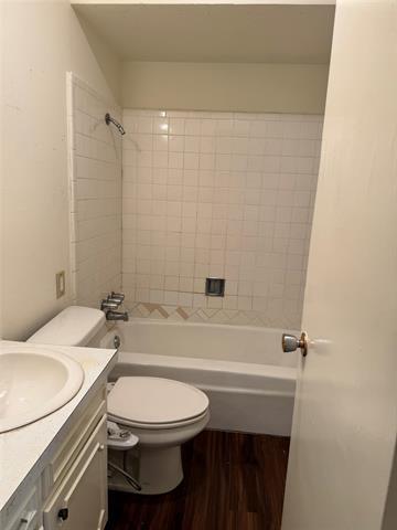 Building Photo - 343 Shorewood Dr