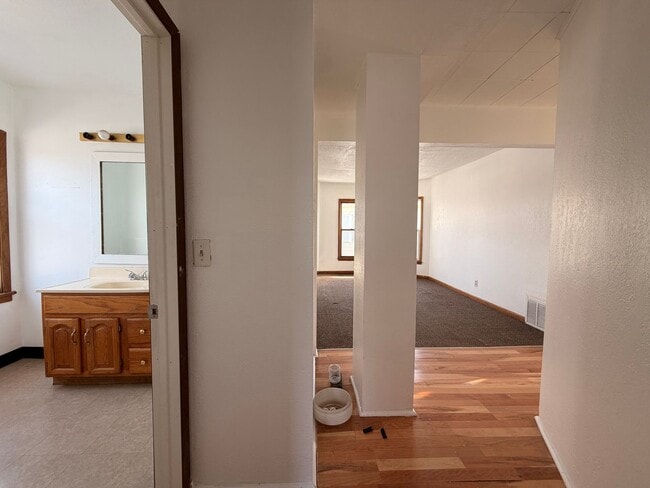 Building Photo - 2102 2nd Ave N