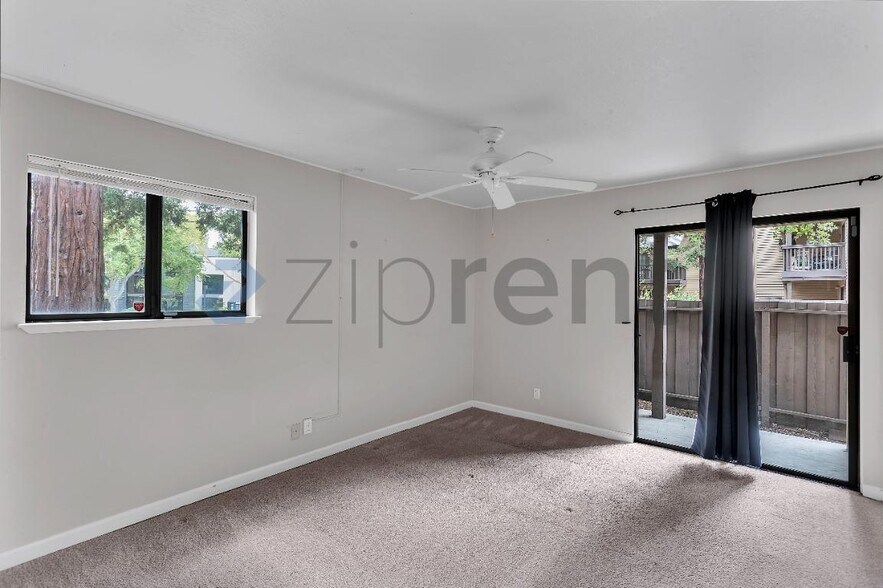 Building Photo - Unit 25