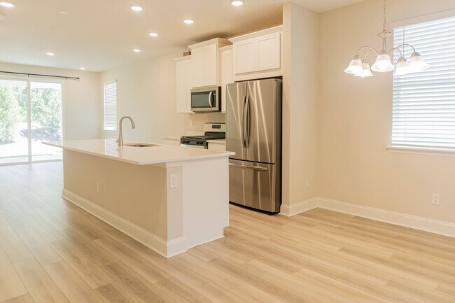 Building Photo - 71 Wambaw Dr