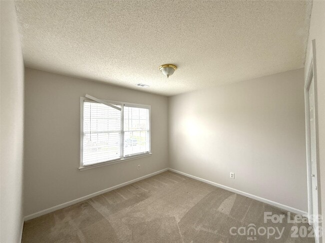 Building Photo - 14504 John Beck Dr